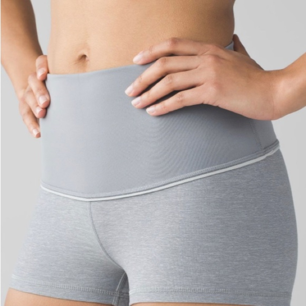 Lululemon Boogie Short (Roll Down) Size 6 Battleship Gray Grey Heathered Seal